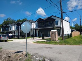 8422 Southview Street, Houston TX 77051