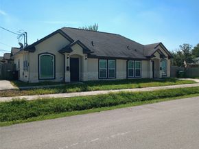 8422 Southview Street, Houston TX 77051