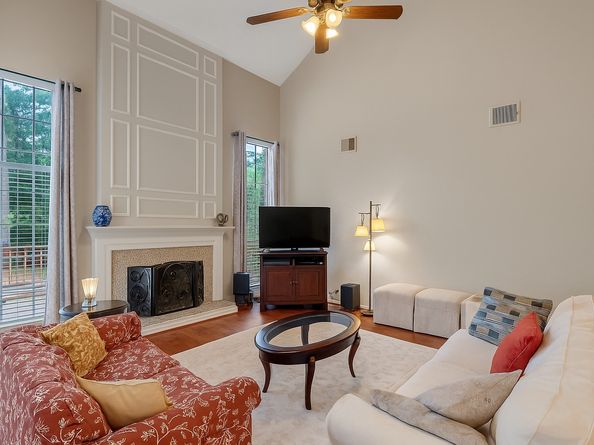 15 Nightwind Place, The Woodlands TX 77381