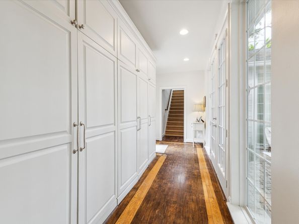 2418 Stanmore Drive, Houston TX 77019