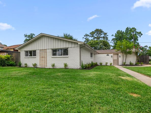 1402 Lehman Street, Houston TX 77018