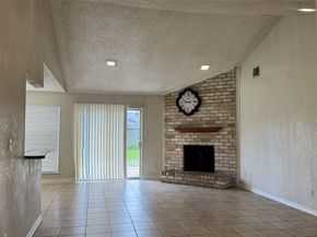 10942 Dunvegan Way, Houston TX 77013