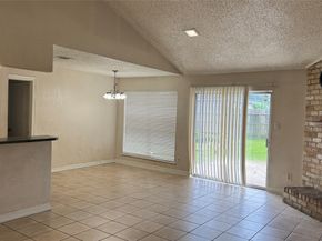 10942 Dunvegan Way, Houston TX 77013