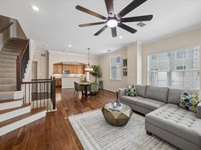 5610 Kiam Street B, Houston TX 77007