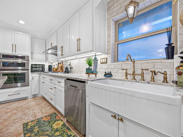 5531 Lymbar Drive, Houston TX 77096