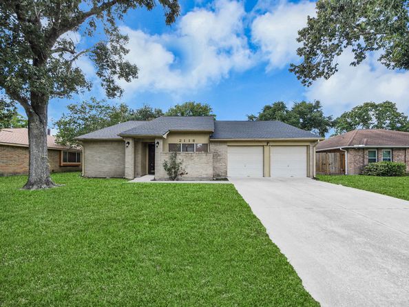 2118 Pilgrims Bend Drive, Friendswood TX 77546