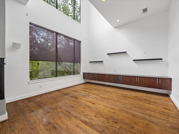732 Ruthven Street, Houston TX 77019