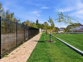 7608 Inwood Grove Lane, Houston TX 77088