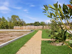 7608 Inwood Grove Lane, Houston TX 77088