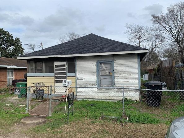 3226 Des Chaumes, Houston TX 77026