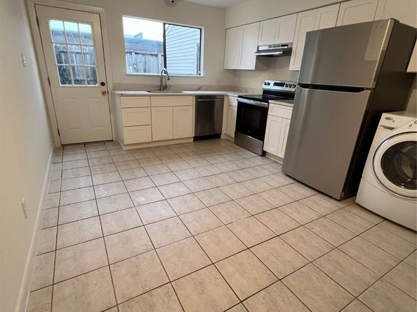 6401 Deihl Road 1402, Houston TX 77092