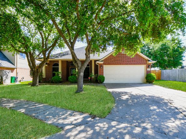 10402 Indian Paintbrush Lane, Houston TX 77095