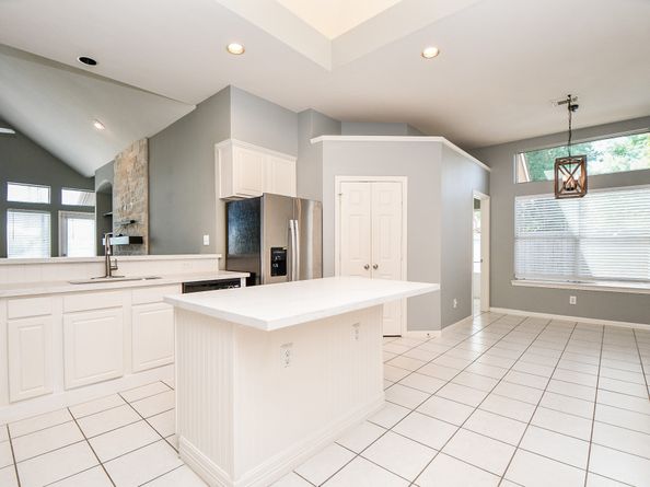 10402 Indian Paintbrush Lane, Houston TX 77095