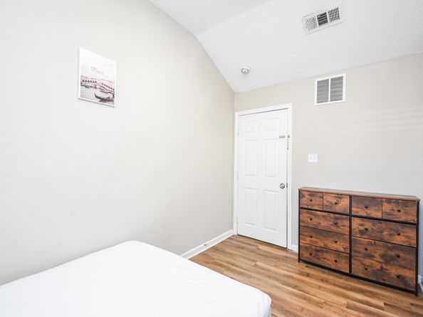 1107 Christine Street, Houston TX 77017