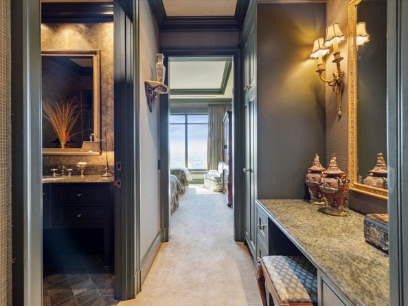 2121 Kirby Drive 12N, Houston TX 77019