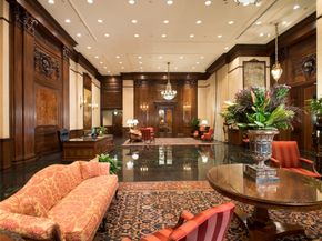 2121 Kirby Drive 12N, Houston TX 77019