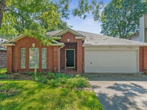 27088 Crown Chase Drive, Kingwood TX 77339