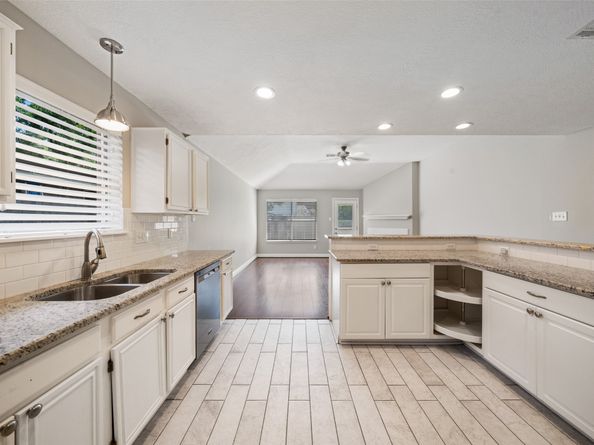 27088 Crown Chase Drive, Kingwood TX 77339