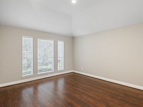 27088 Crown Chase Drive, Kingwood TX 77339