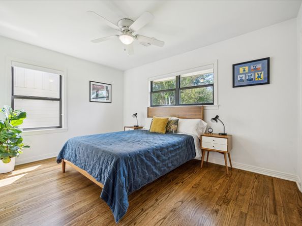 2402 Bron Holly, Houston TX 77018