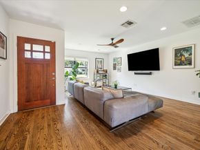 2402 Bron Holly, Houston TX 77018