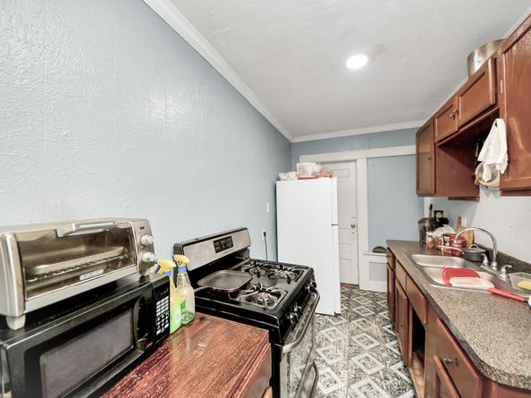 311 N Cesar Chavez Boulevard, Houston TX 77011