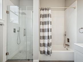 5522 Kiam Street A, Houston TX 77007