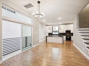 5522 Kiam Street A, Houston TX 77007