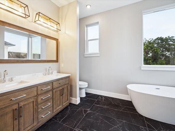 5522 Kiam Street A, Houston TX 77007