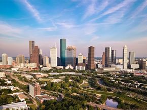 5522 Kiam Street A, Houston TX 77007