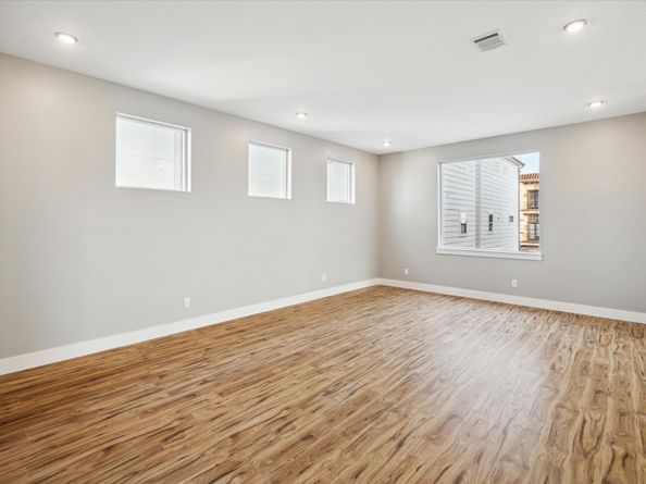 5522 Kiam Street A, Houston TX 77007