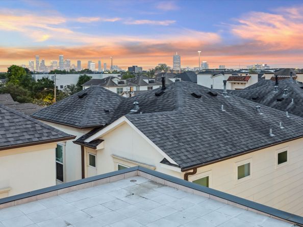5522 Kiam Street A, Houston TX 77007