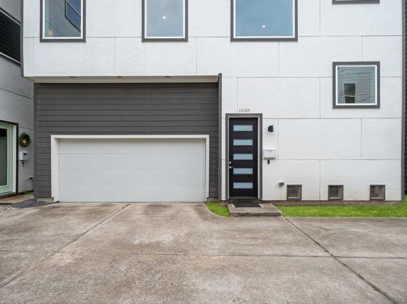 1628 W 24th Street, Houston TX 77008