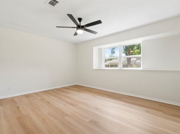 2610 Moss Hill Drive, Houston TX 77080