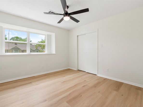 2610 Moss Hill Drive, Houston TX 77080