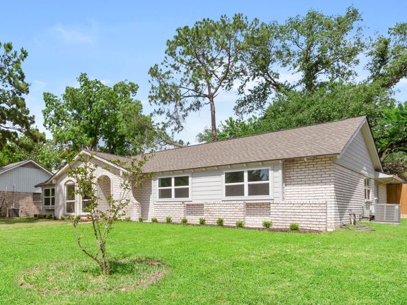 2610 Moss Hill Drive, Houston TX 77080