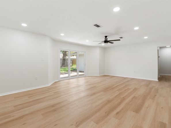 2610 Moss Hill Drive, Houston TX 77080