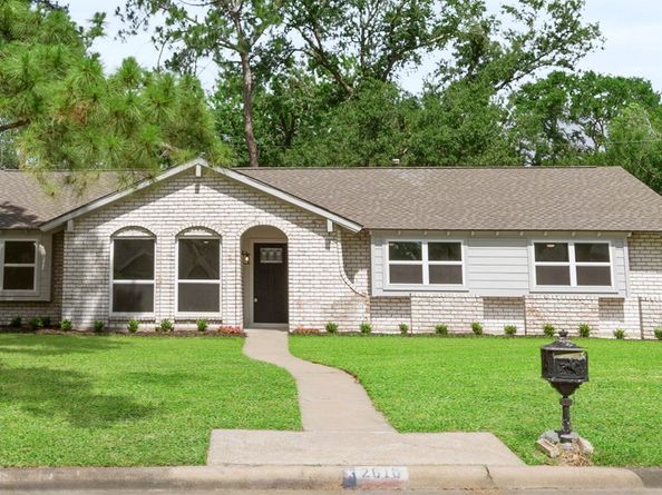 2610 Moss Hill Drive, Houston TX 77080