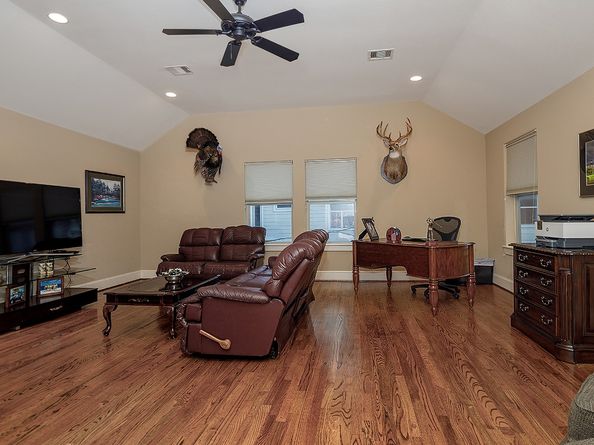1215 W Bell Street, Houston TX 77019