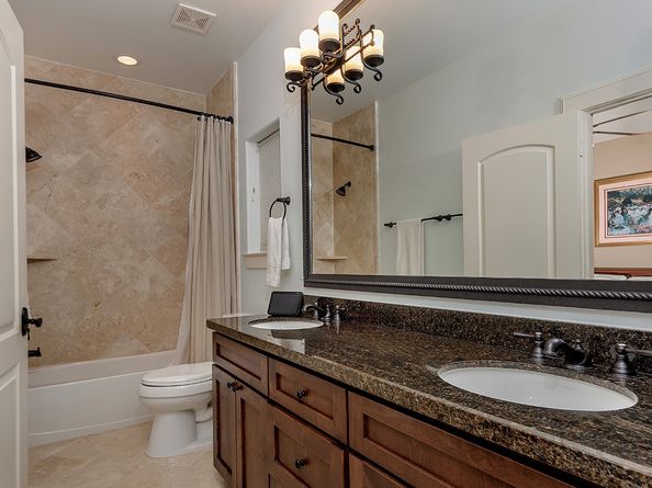 1215 W Bell Street, Houston TX 77019