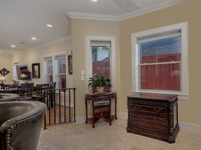 1215 W Bell Street, Houston TX 77019