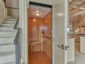 14 Regent Square, The Woodlands TX 77381