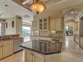 14 Regent Square, The Woodlands TX 77381
