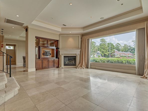 14 Regent Square, The Woodlands TX 77381