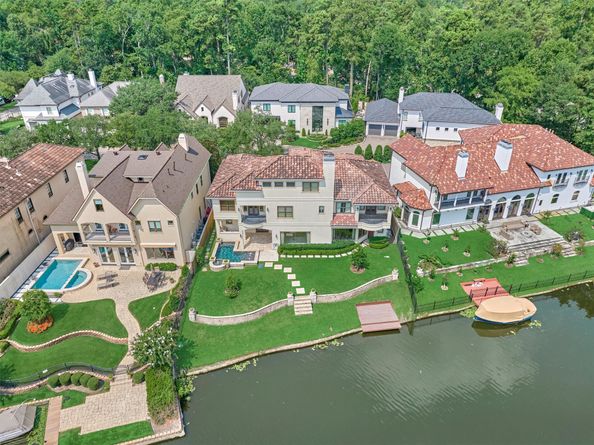14 Regent Square, The Woodlands TX 77381