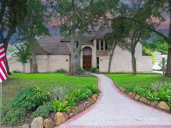 734 Plainwood Drive