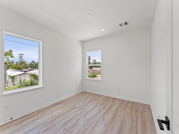 4744 Martin Hill Street, Houston TX 77018