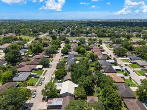 319 Arvana Street, Houston TX 77034