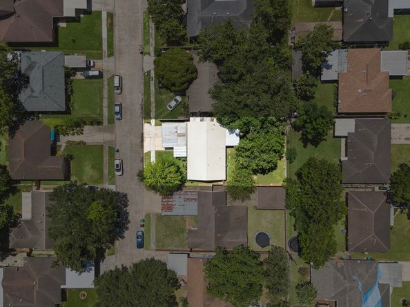 319 Arvana Street, Houston TX 77034
