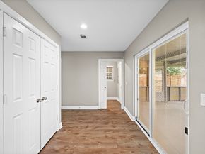 319 Arvana Street, Houston TX 77034